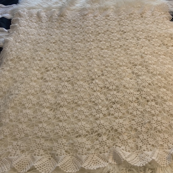 Crochet Handmade Table Runner large size length 41” wide 41” - Picture 5 of 8